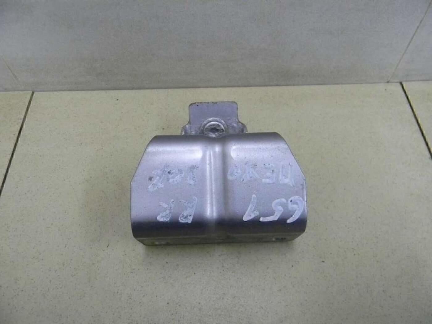 Петля двери багажника PEUGEOT 307 2001-2007