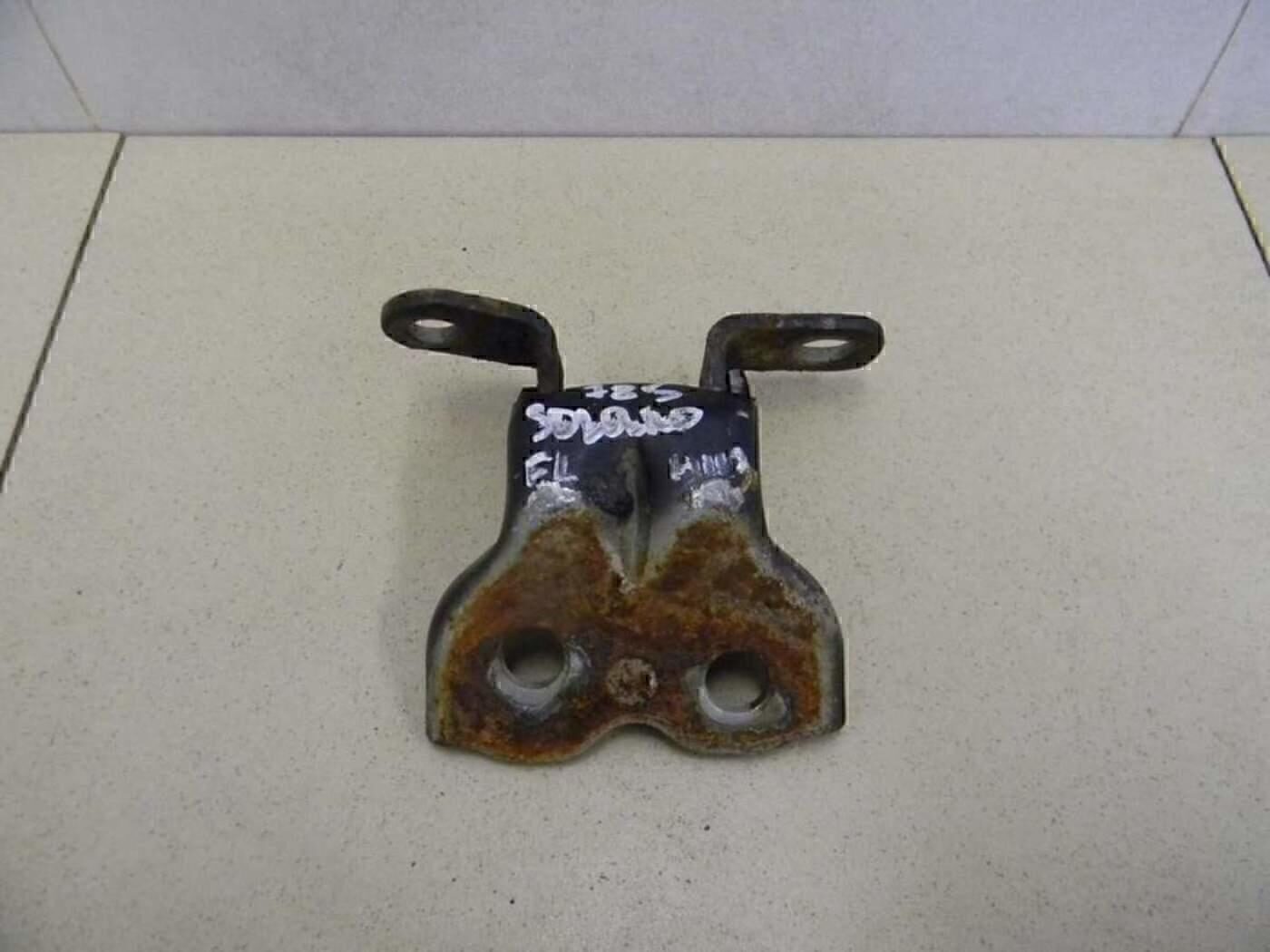 Петля двери передней левой нижняя LIFAN Solano 2010>