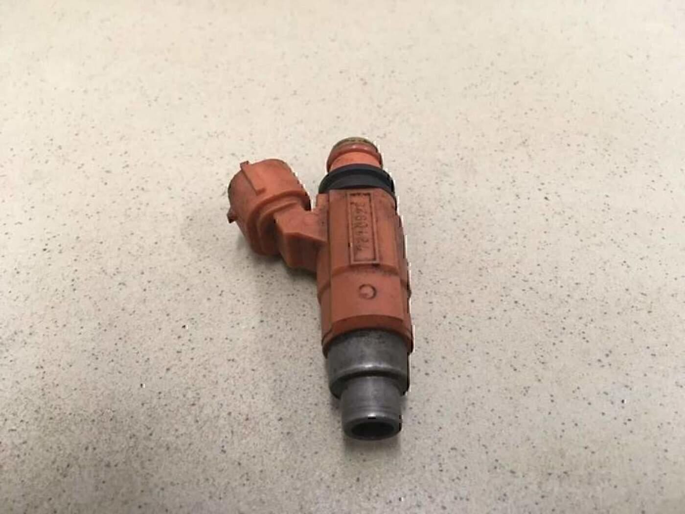 Форсунка инжекторная электрическая MITSUBISHI Carisma (DA) 1999-2003