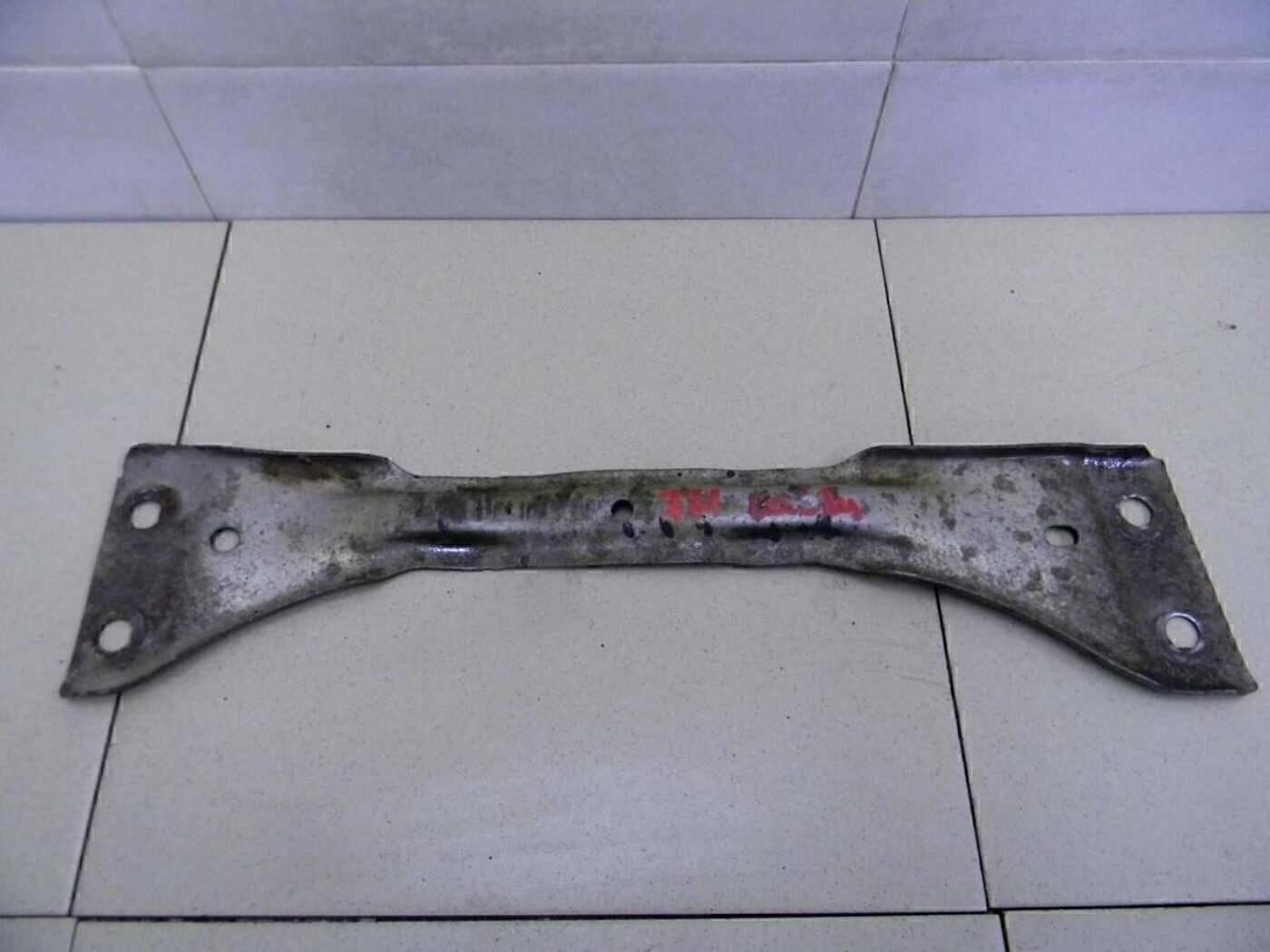 Кронштейн КПП Audi Yeti 2009>