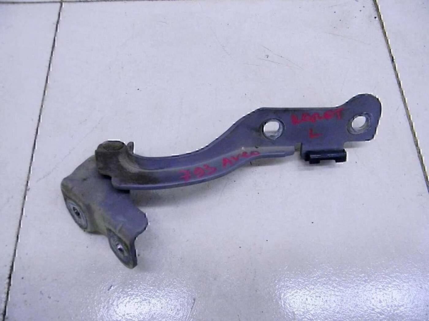 Петля капота левая Chevrolet Aveo (T250) 2005-2011