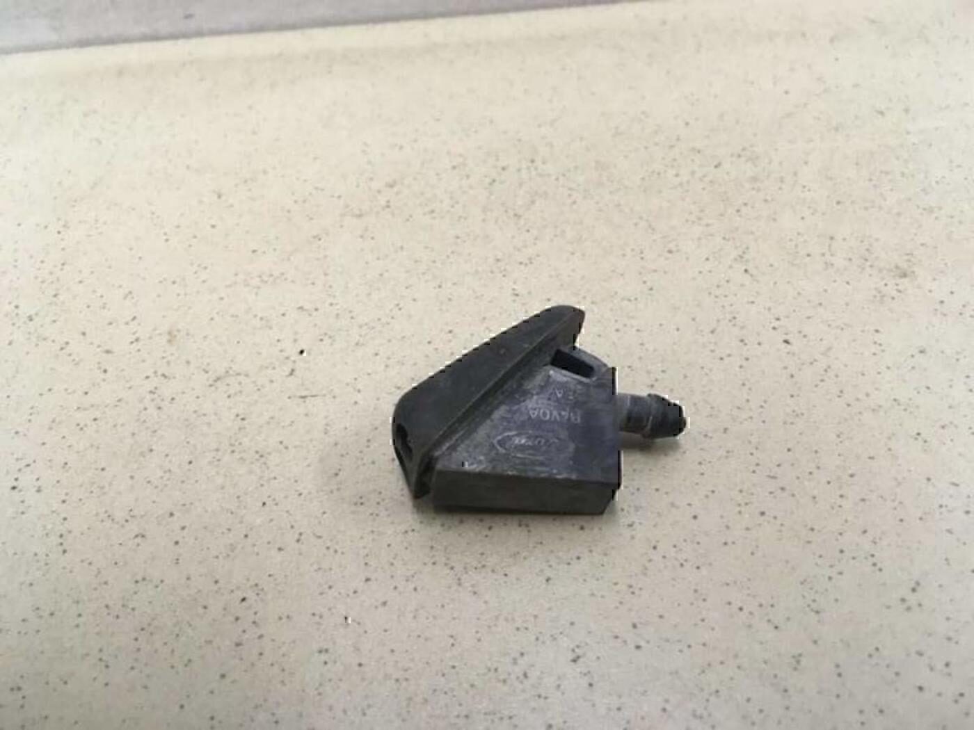 Форсунка омывателя лобового стекла FORD Focus II 2005-2008