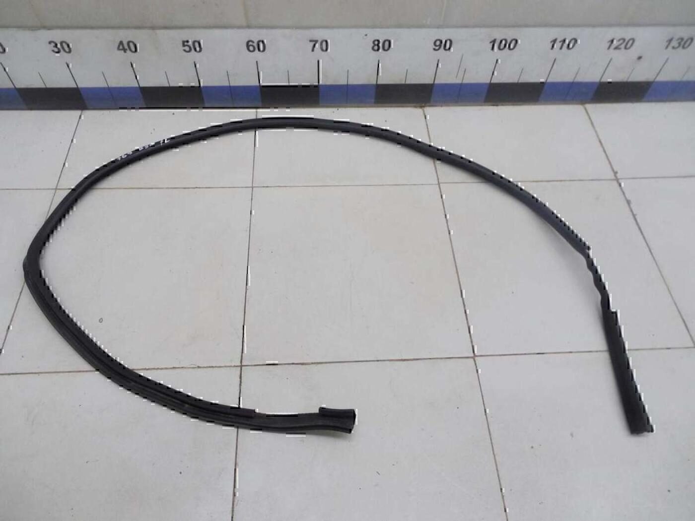 Уплотнитель стекла двери SKODA Passat [B5] 1996-2000