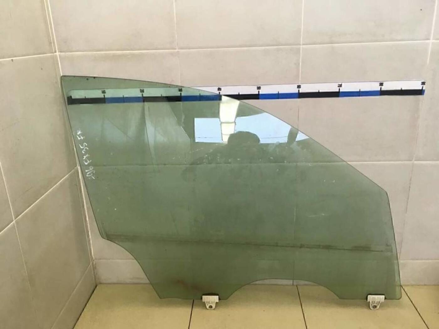 Стекло двери передней правой INFINITI FX (S50) 2003-2007