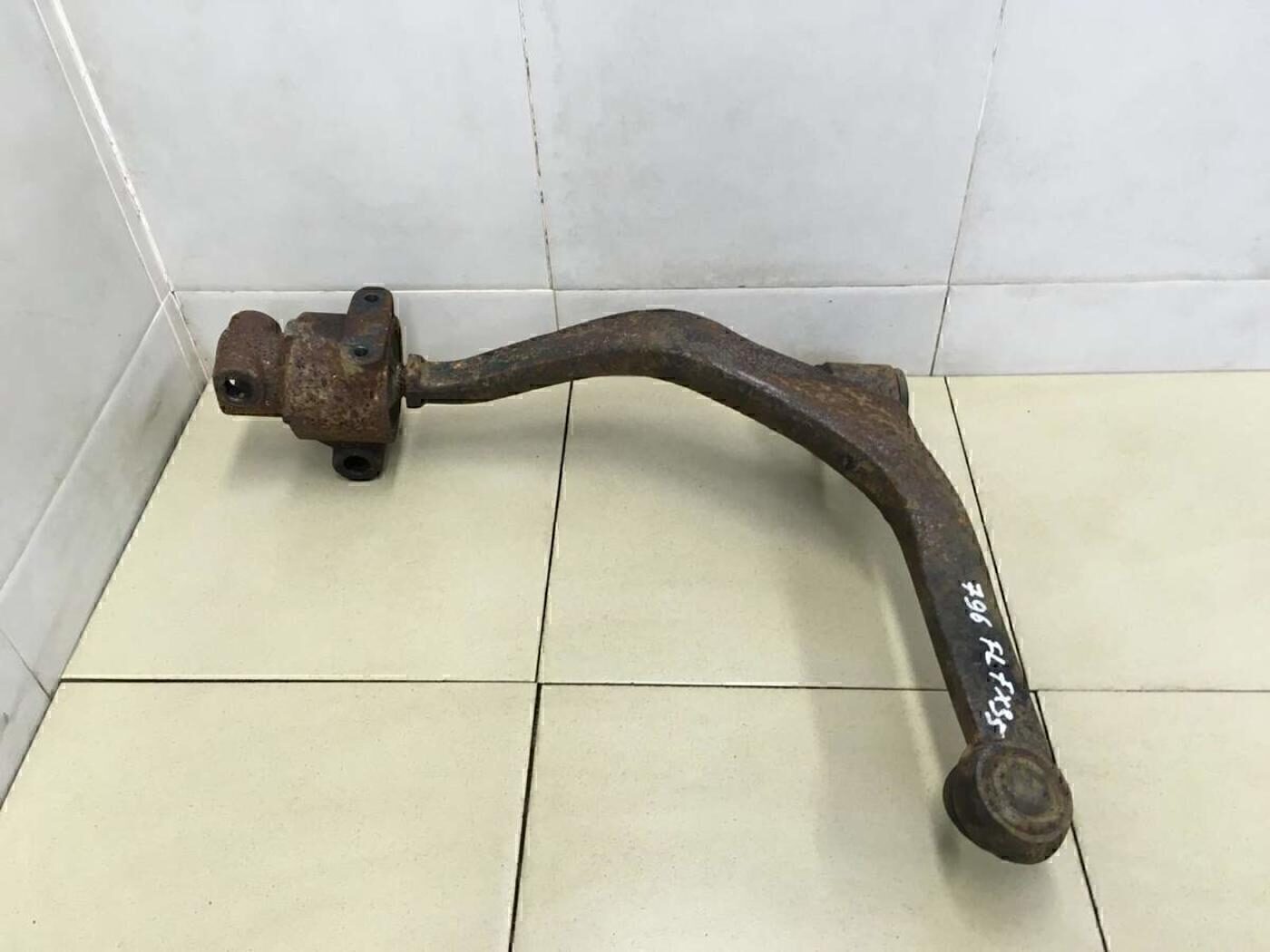 Рычаг передний левый INFINITI FX (S50) 2003-2007