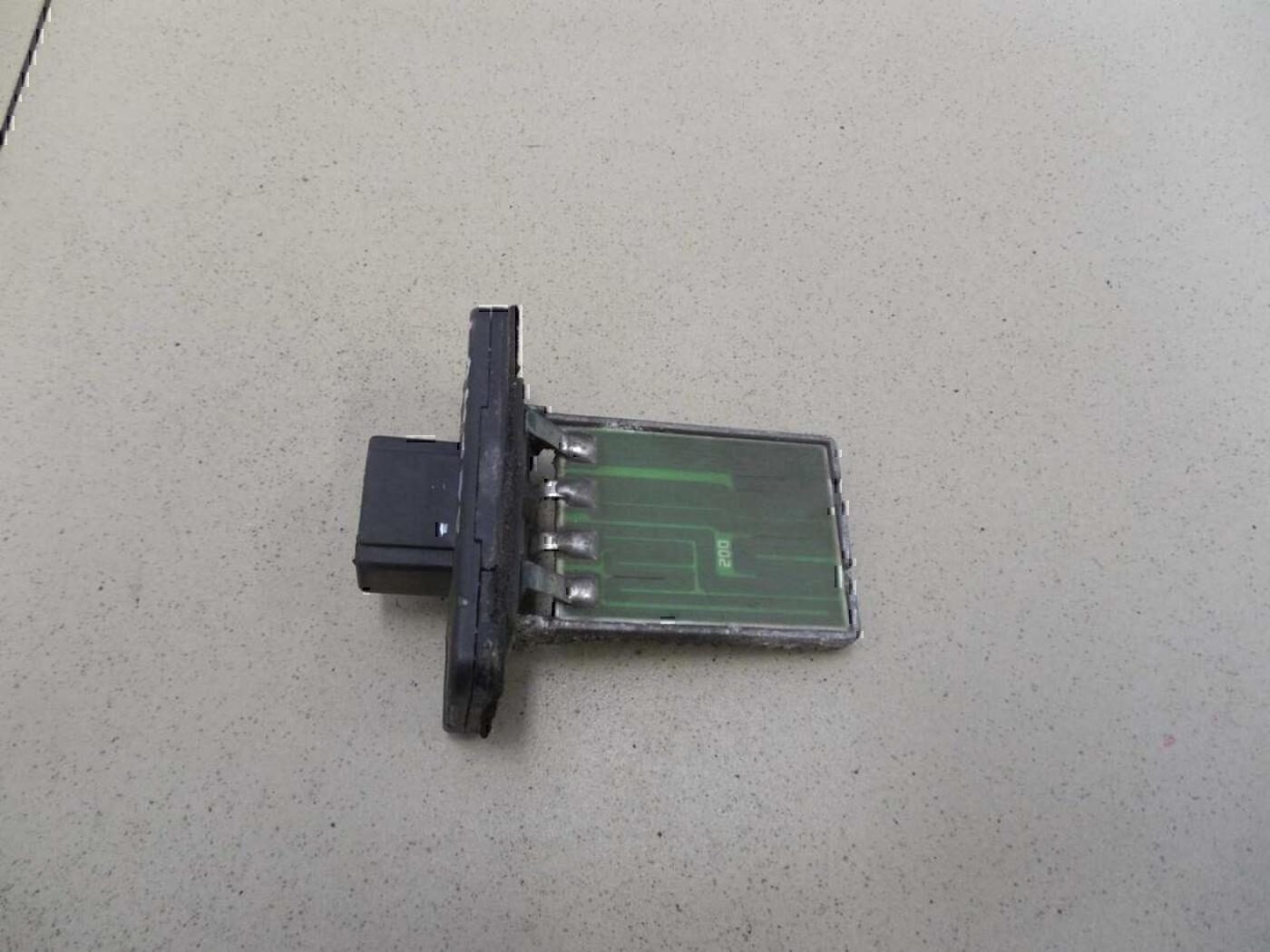 Резистор отопителя
