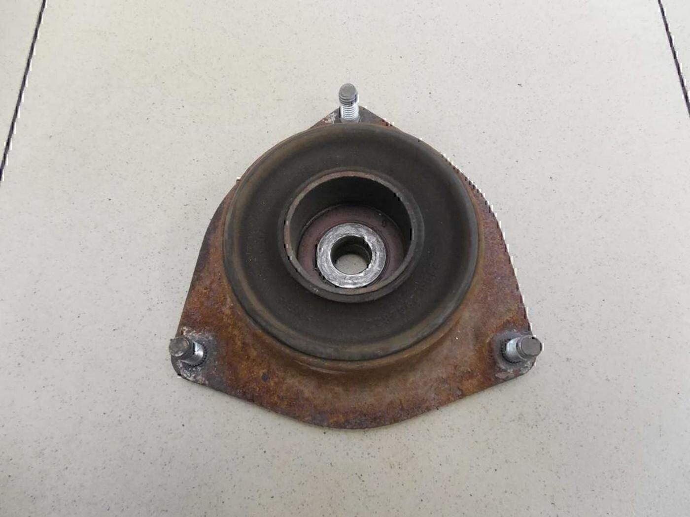 Опора переднего амортизатора VAZ Lada 2115