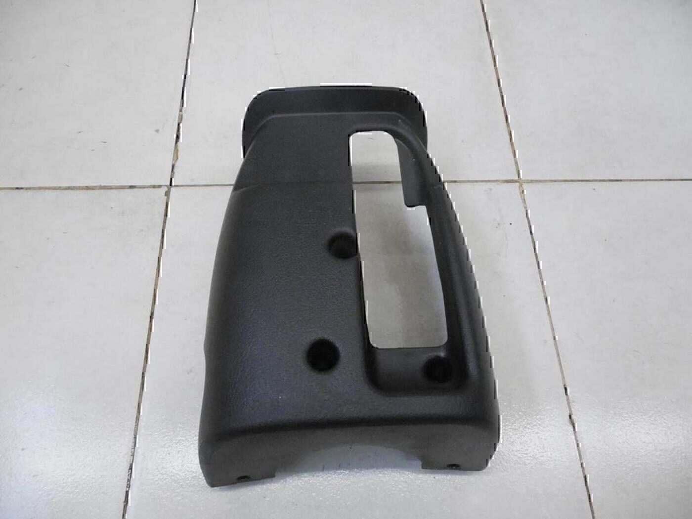 Кожух рулевой колонки нижний Chevrolet Lacetti 2003-2013