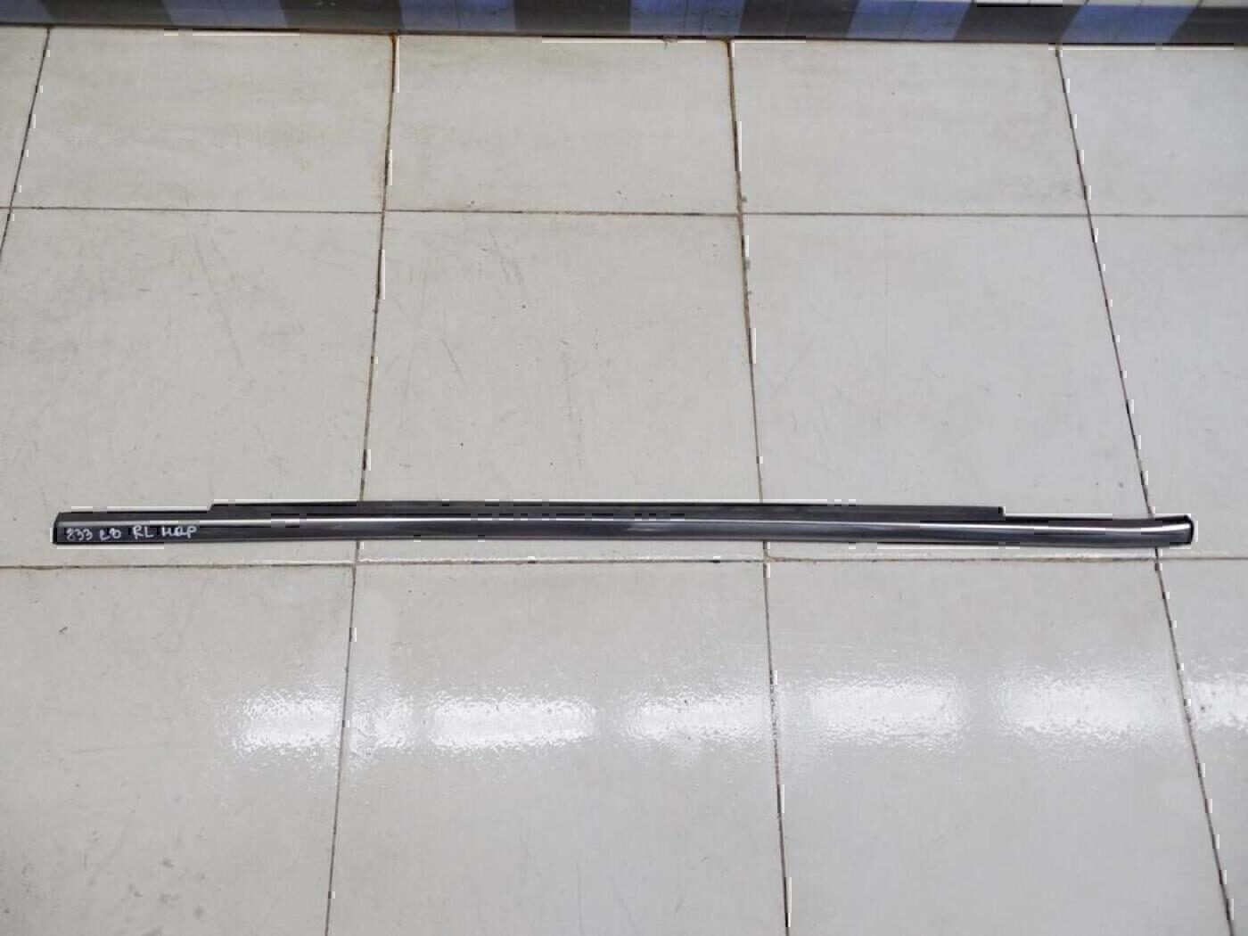 Накладка стекла заднего левого CITROEN C3 2009-2016