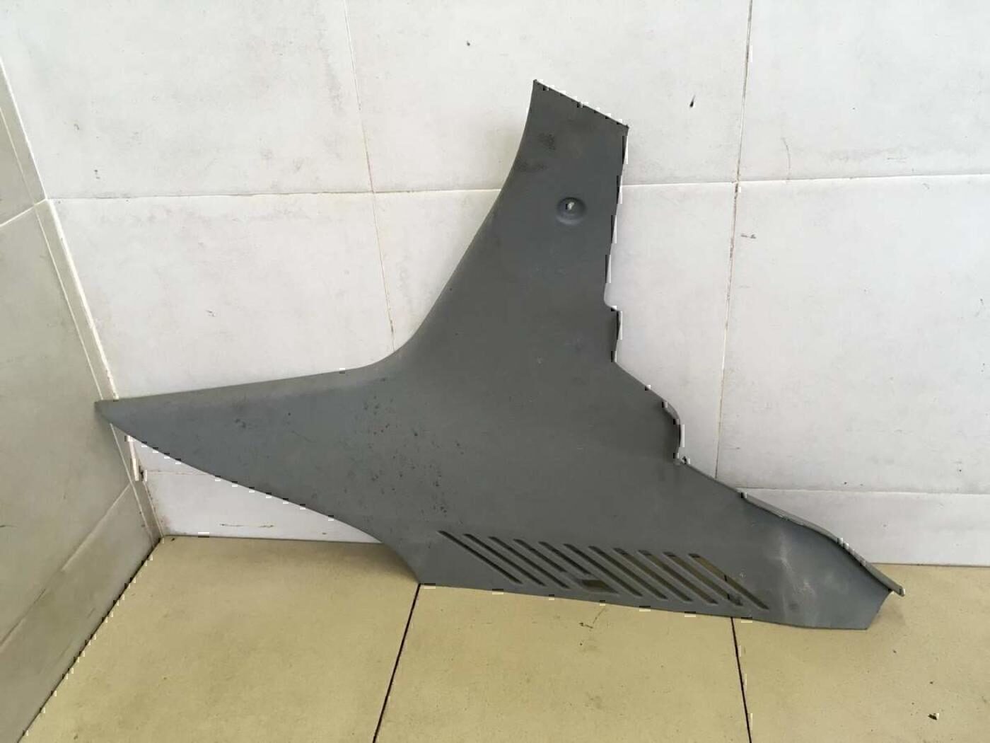 Обшивка стойки RENAULT Logan 2005-2014