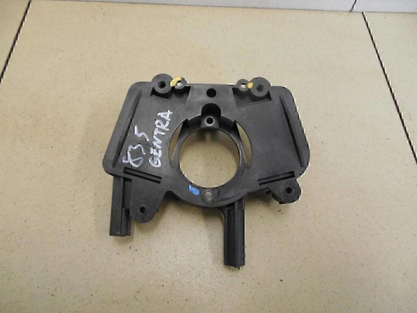 Кронштейн (сопут. товар) DAEWOO Gentra II 2013-2015