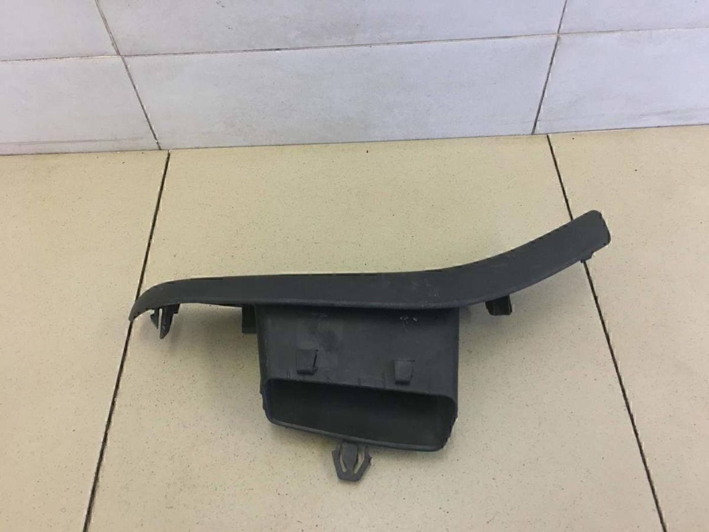 Накладка (кузов внутри) FORD Focus III 2011>