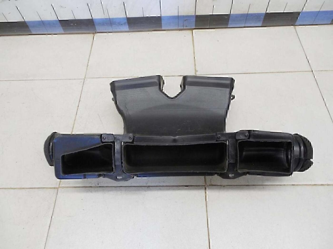 Воздуховод отопителя 