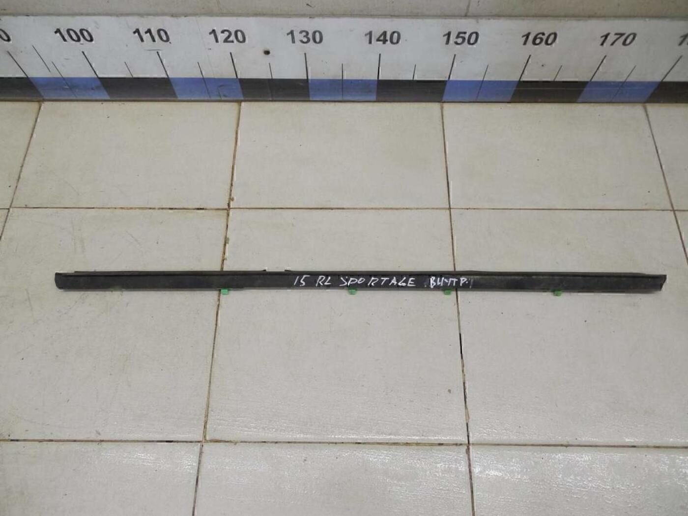 Накладка стекла заднего левого KIA Sportage 1994-2004