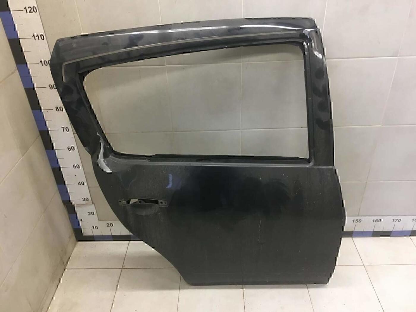 Дверь задняя правая