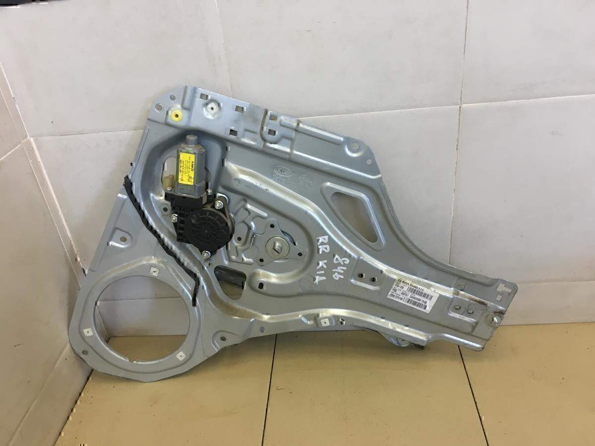 Стеклоподъемник электр. задний правый KIA Sportage 2004-2010