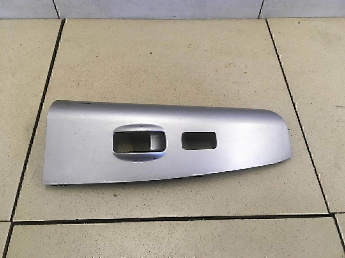 Накладка (кузов внутри) KIA Sportage 2004-2010