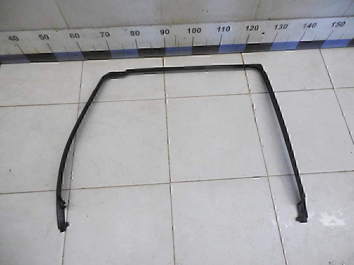 Накладка стекла заднего правого Land Rover Range Rover Sport 2005-2012