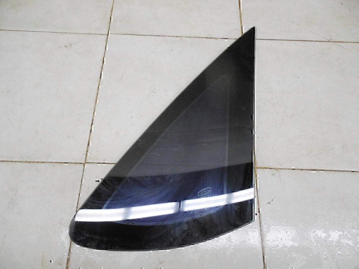 Стекло кузовное глухое правое FORD Focus II 2005-2008