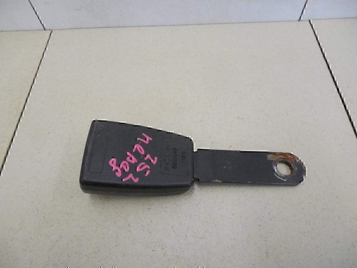 Ответная часть ремня безопасности VAZ Lada 2115