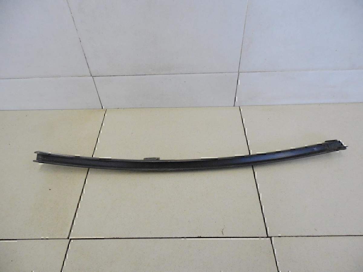 Направляющая стекла двери MITSUBISHI Lancer (CS/Classic) 2003-2006
