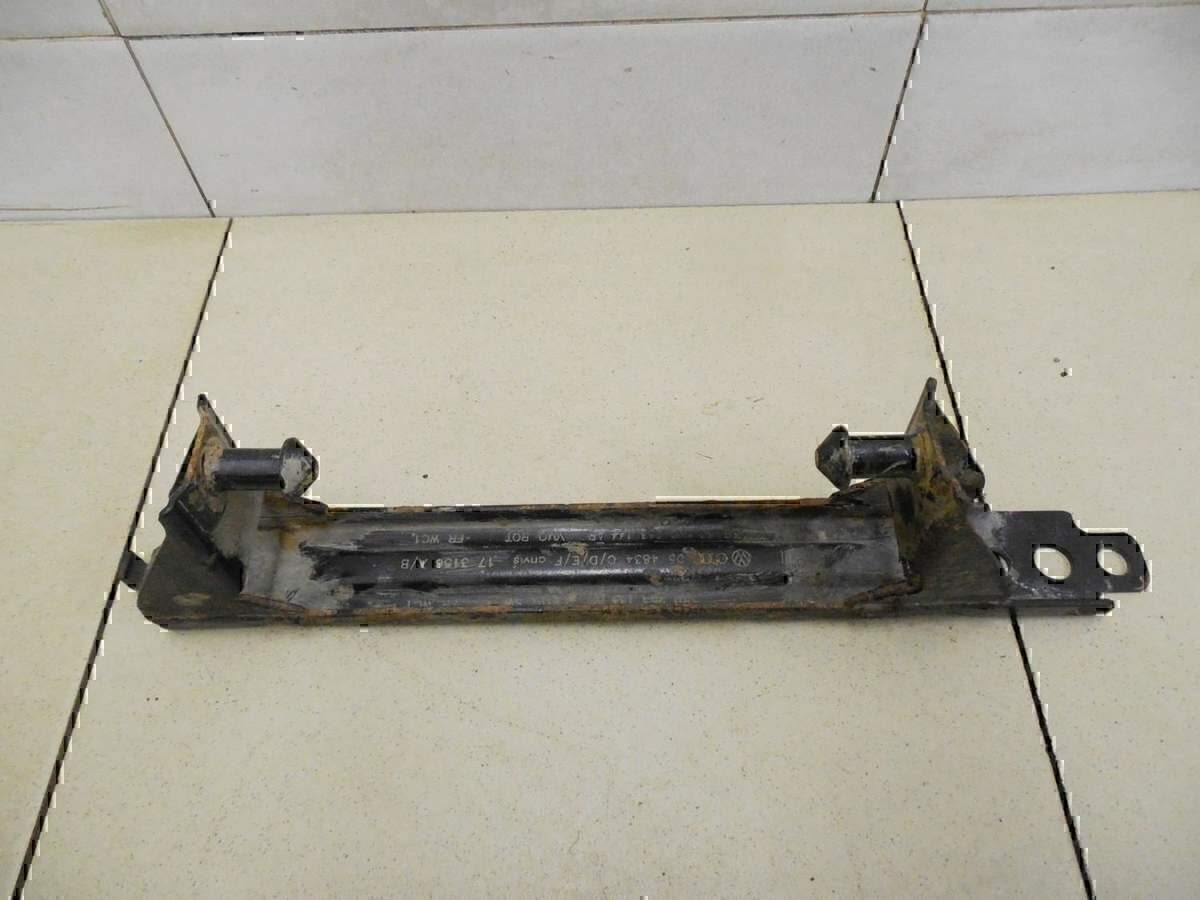 Кронштейн глушителя Audi Octavia (A5 1Z-) 2004-2013