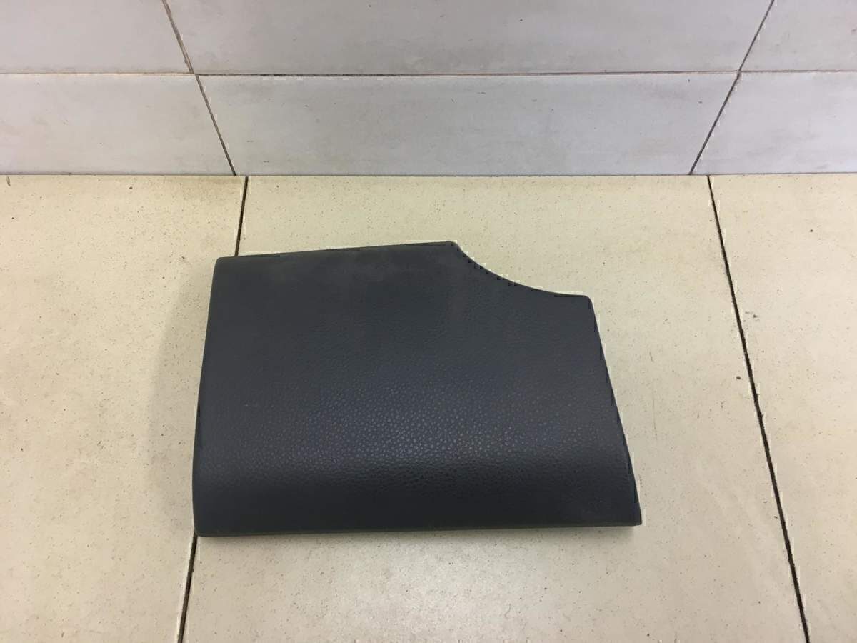 Накладка (кузов внутри) NISSAN Tiida (C11) 2007-2014