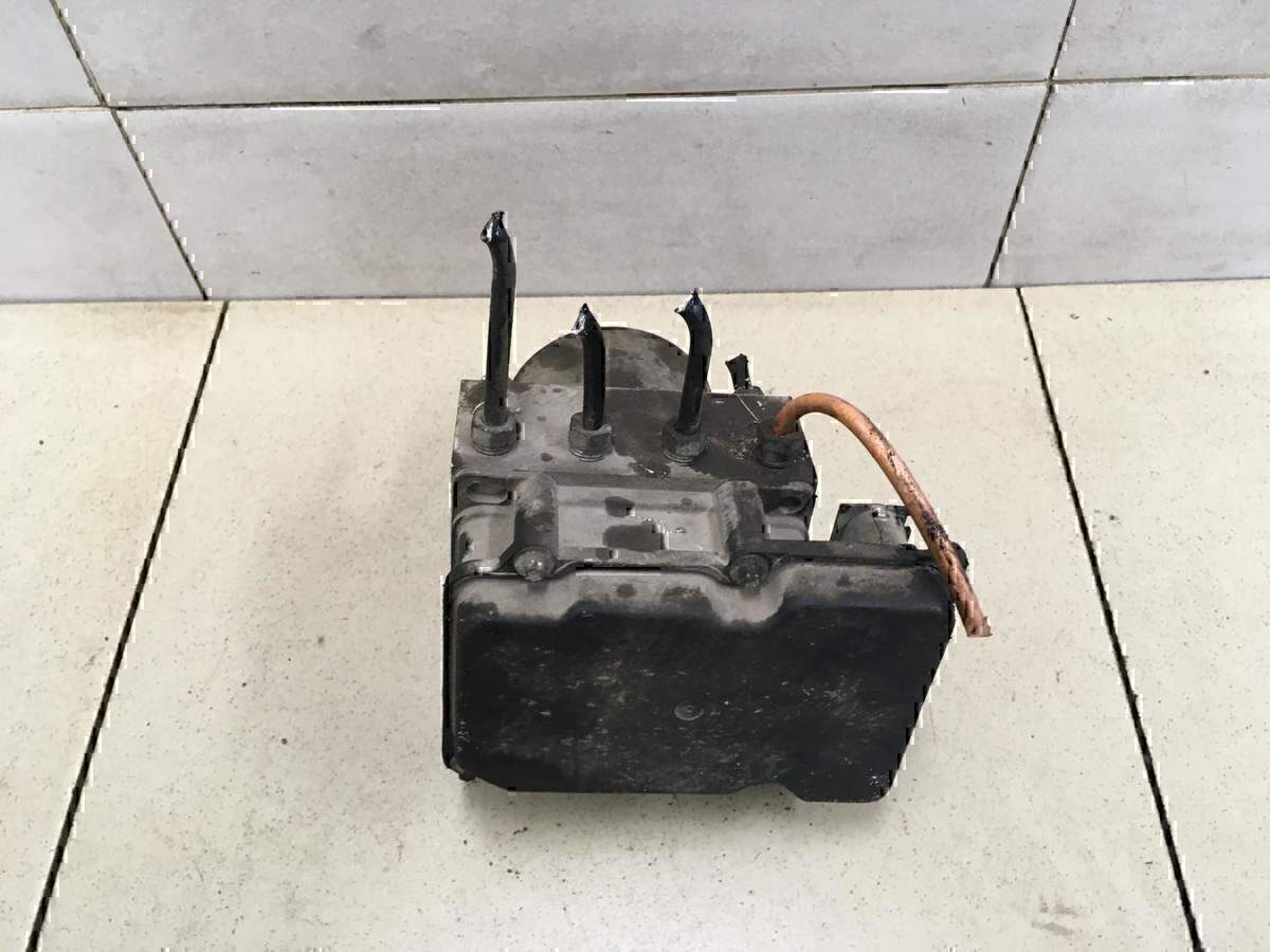 Блок ABS (насос) NISSAN Tiida (C11) 2007-2014