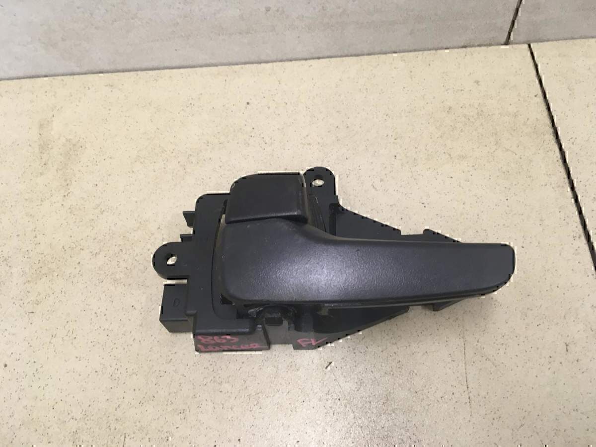 Ручка двери внутренняя левая MITSUBISHI Lancer (CX,CY) 2007>