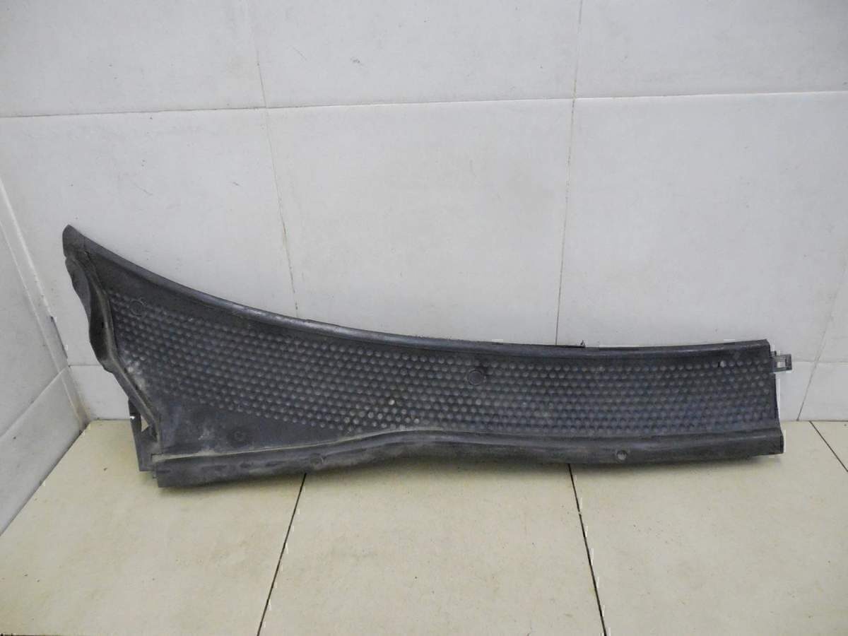 Решетка стеклооч. (планка под лобовое стекло) FORD Focus I 1998-2004