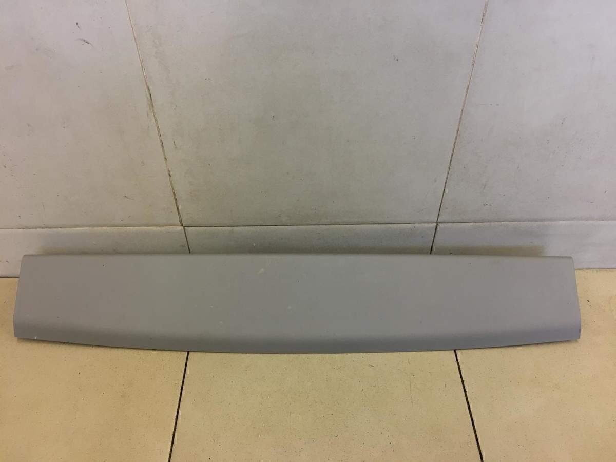 Обшивка двери багажника GEELY EMGRAND X7 2013>