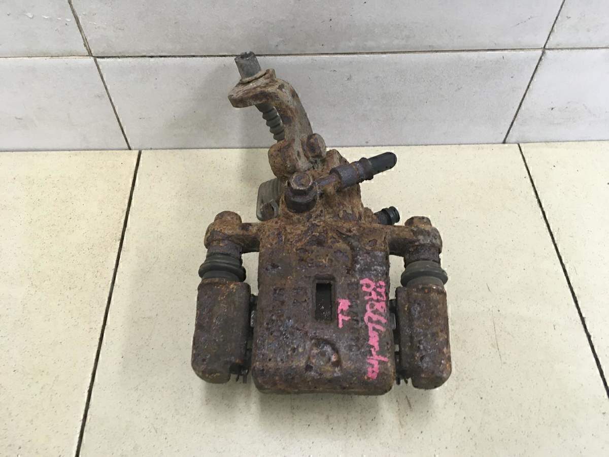 Суппорт задний левый HYUNDAI Elantra 2000-2005