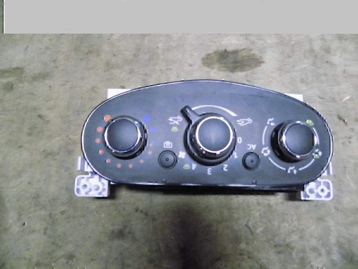 Блок управления отопителем RENAULT Duster 2012>