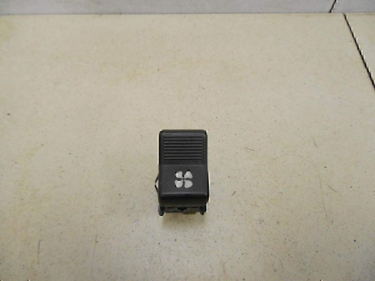 Кнопка многофункциональная VAZ Lada 2107