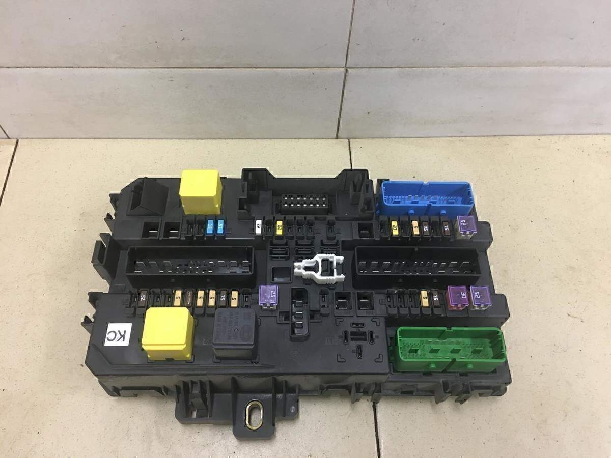 Блок предохранителей OPEL Astra H / Family 2004-2015