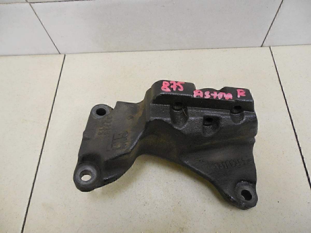 Кронштейн двигателя правый OPEL Astra G 1998-2005