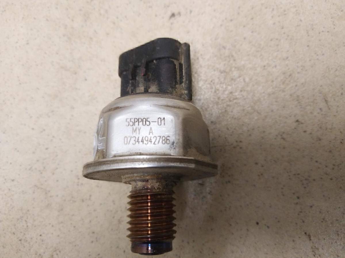 Датчик давления топлива mitsubishi l200. Датчик давления топлива l200. Датчик давления топлива mitsubishi. Mr483948. 55pp0501.