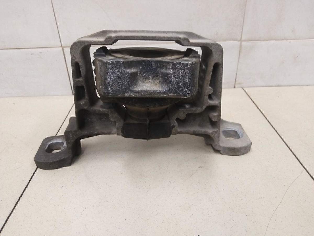 Опора двигателя FORD Focus II 2005-2008