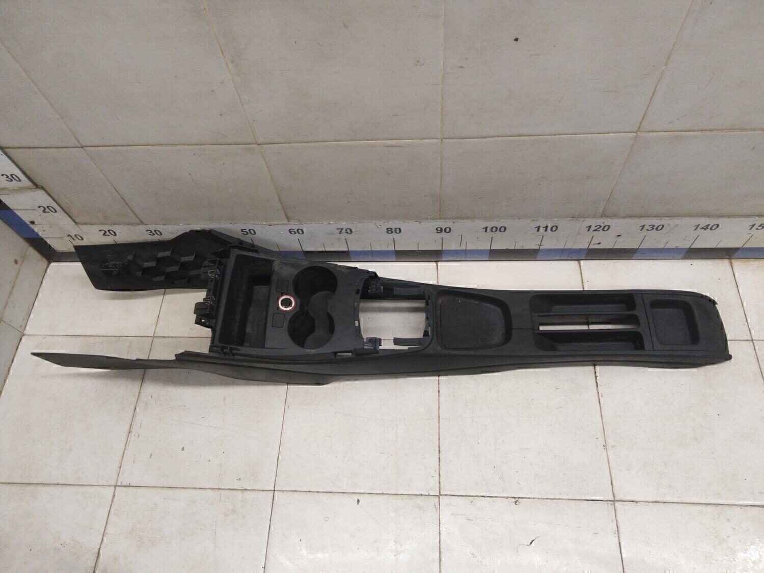 Консоль VW Polo (Sed RUS) 2011>