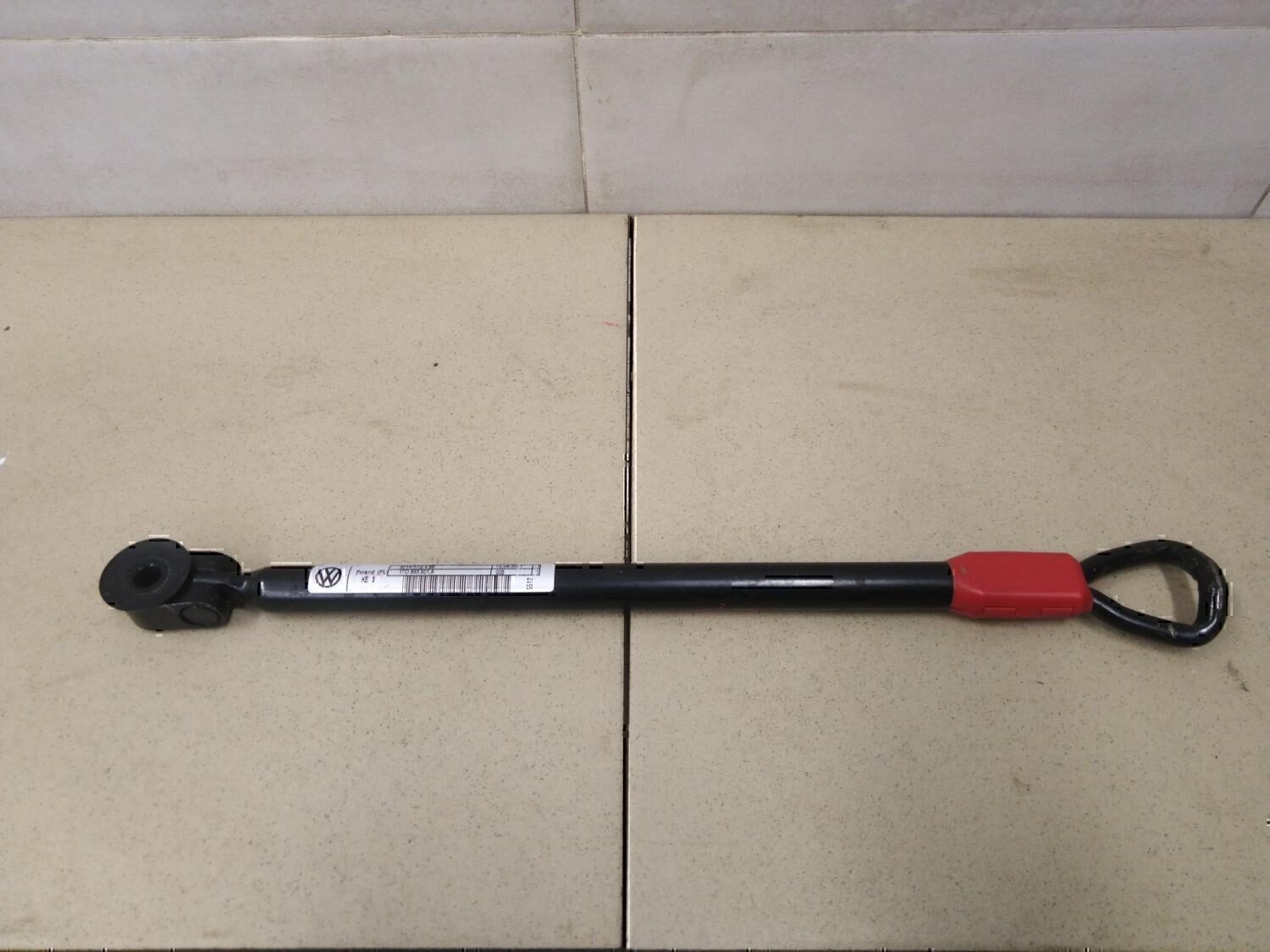 Кронштейн заднего сиденья VW Touran 2003-2010