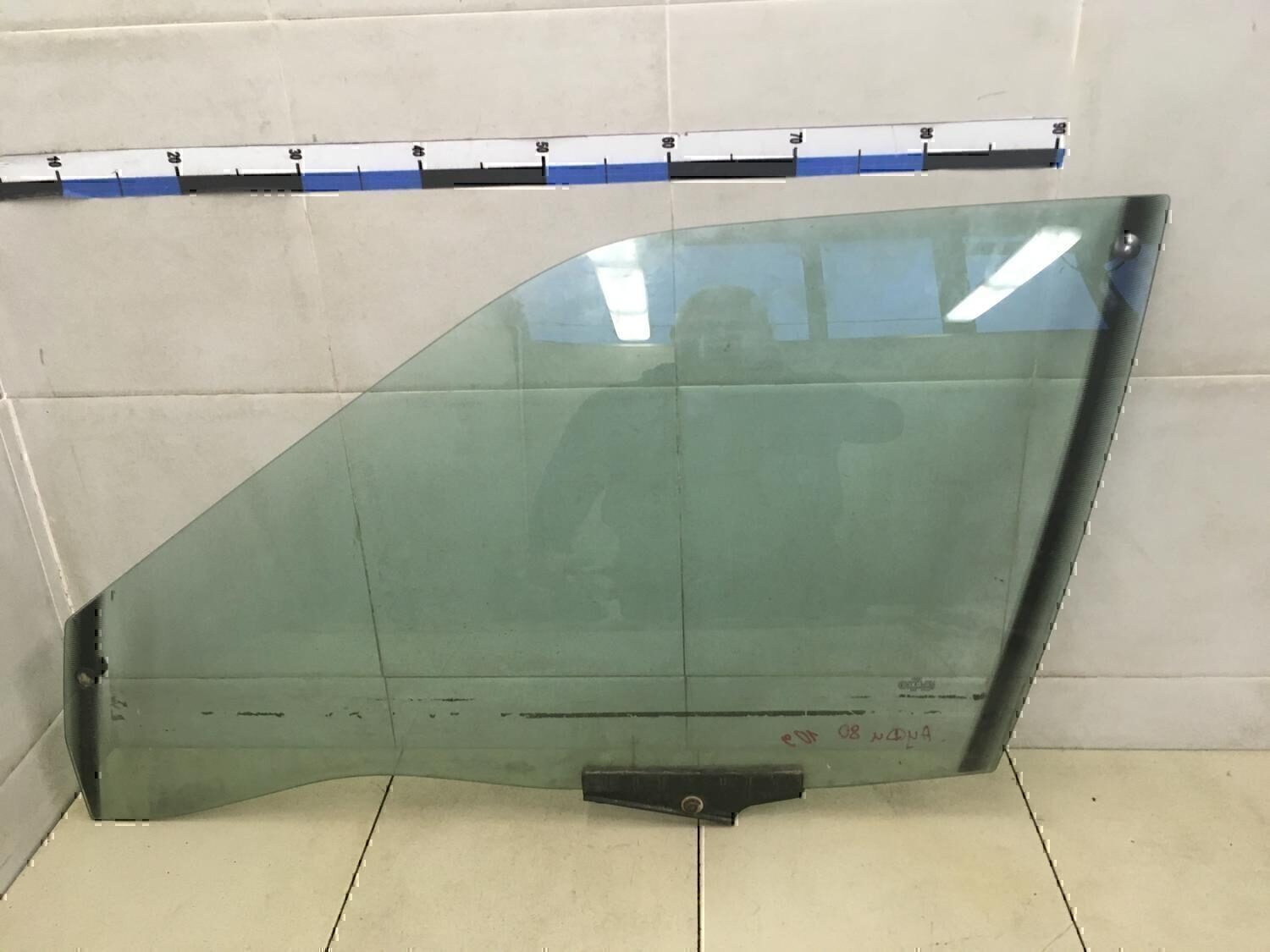 Стекло двери передней левой Audi 80/90 [B3] 1986-1991