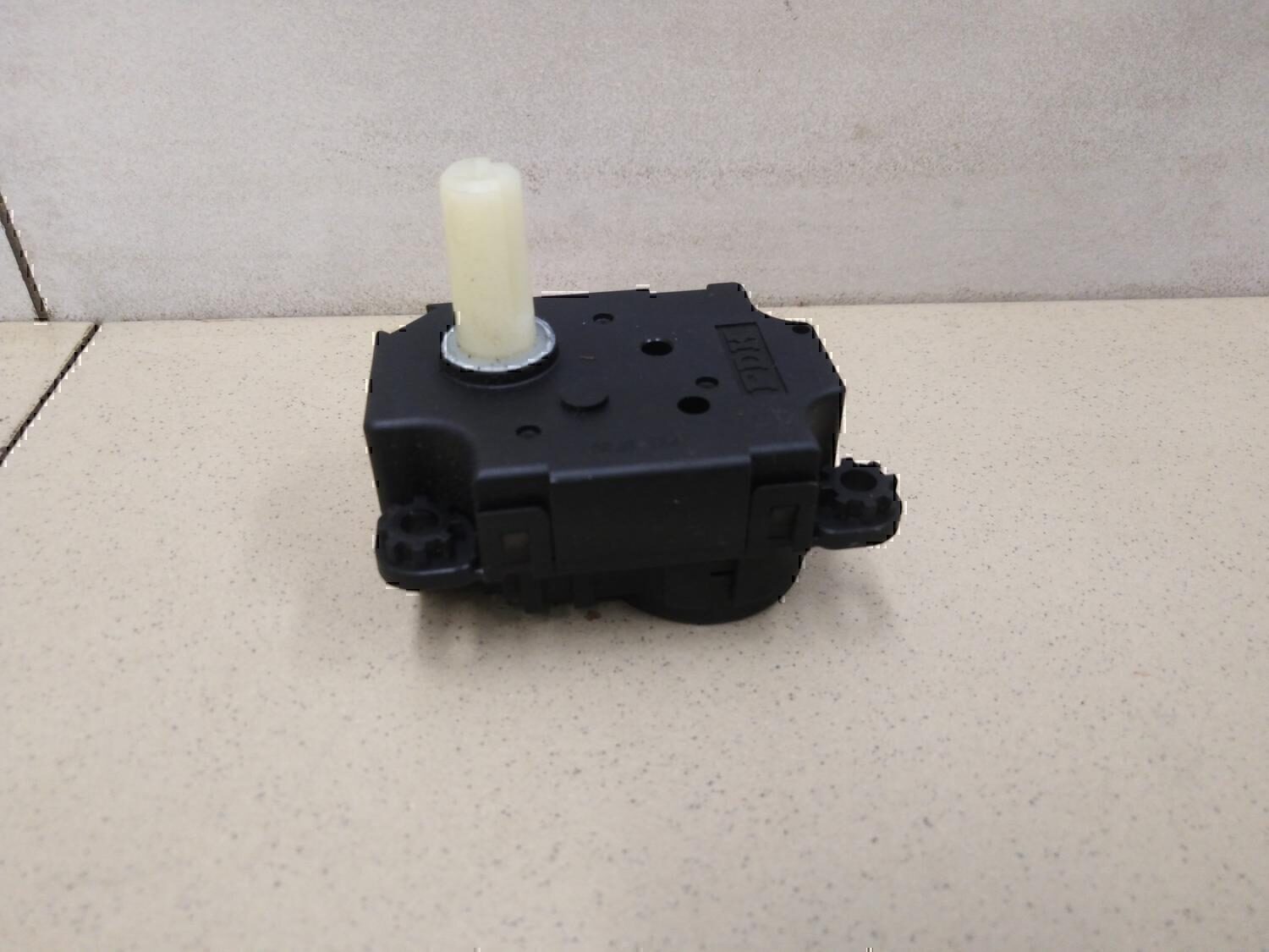 Моторчик заслонки отопителя MITSUBISHI ASX 2010-2016