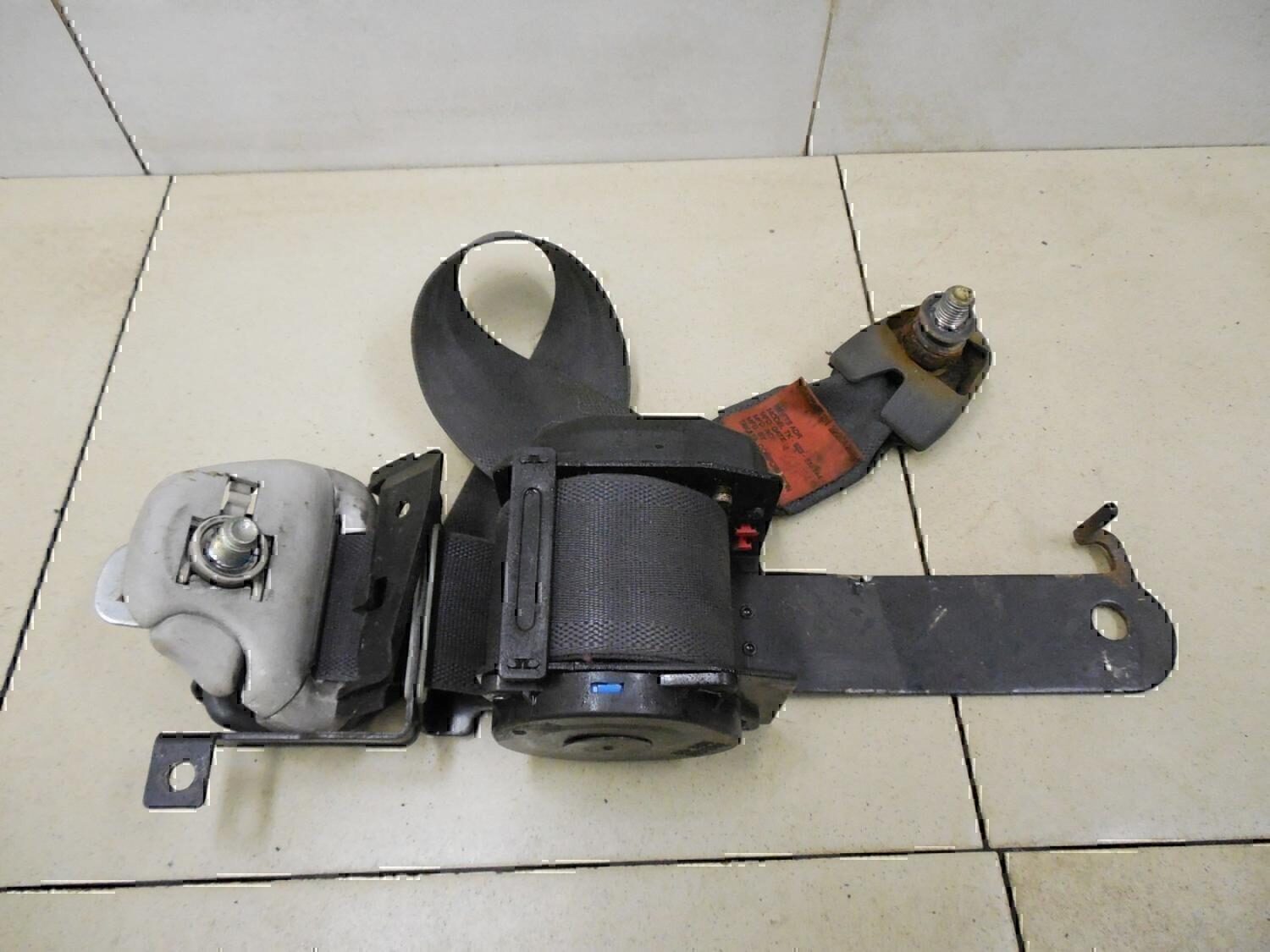 Ремень безопасности MITSUBISHI Galant (E5) 1993-1997