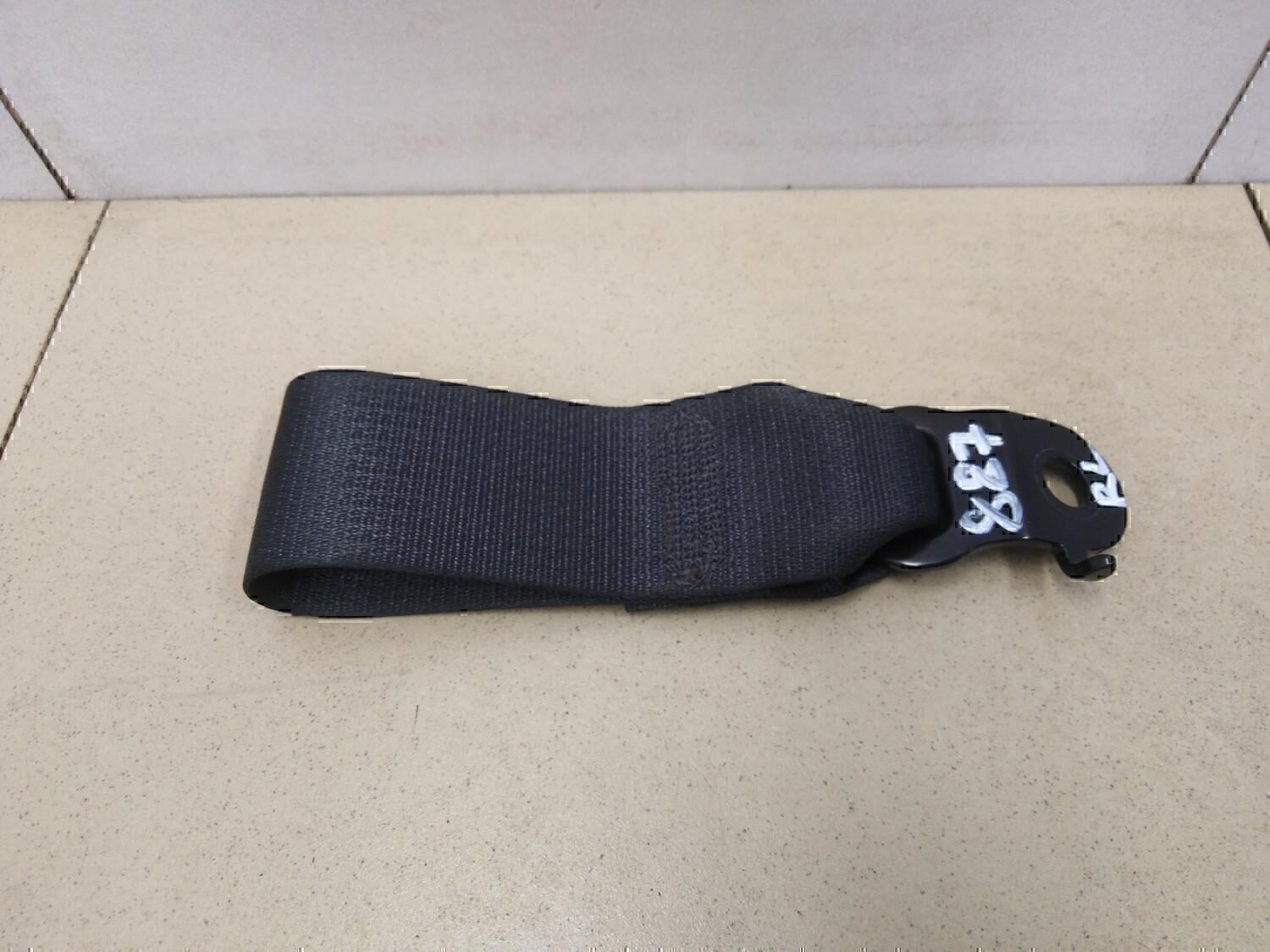 Ремень безопасности TOYOTA Hi Lux 2015>