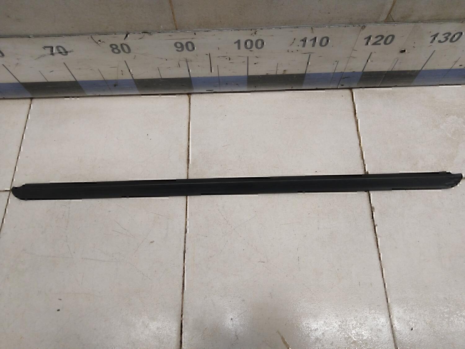 Накладка стекла заднего левого RENAULT Logan 2005-2014