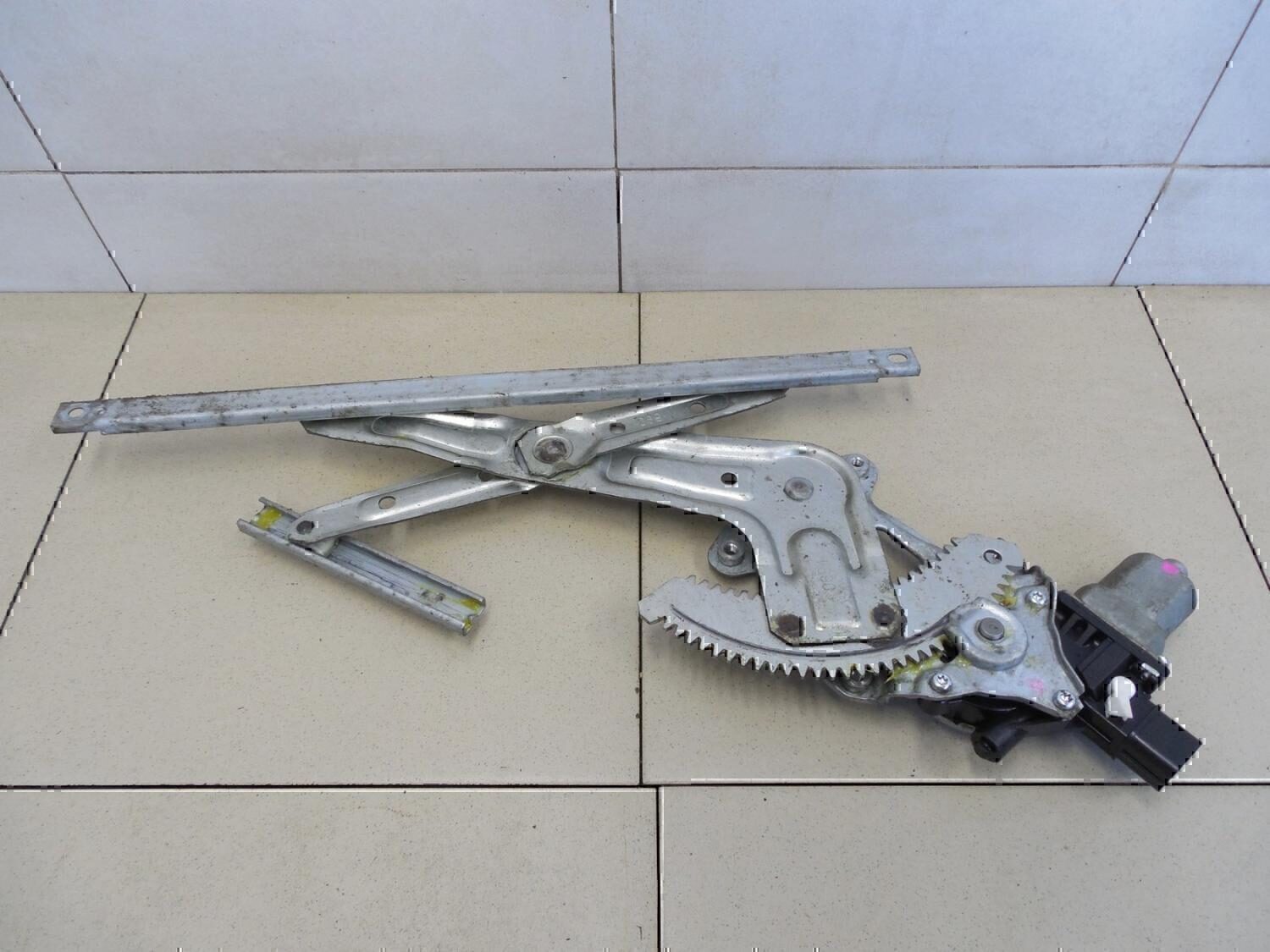 Стеклоподъемник электр. задний левый MITSUBISHI ASX 2010-2016