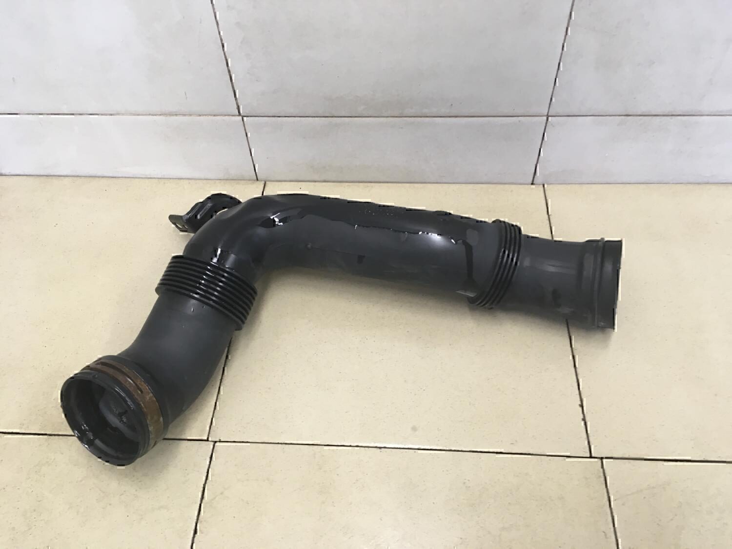 Патрубок воздушного фильтра — фото 2