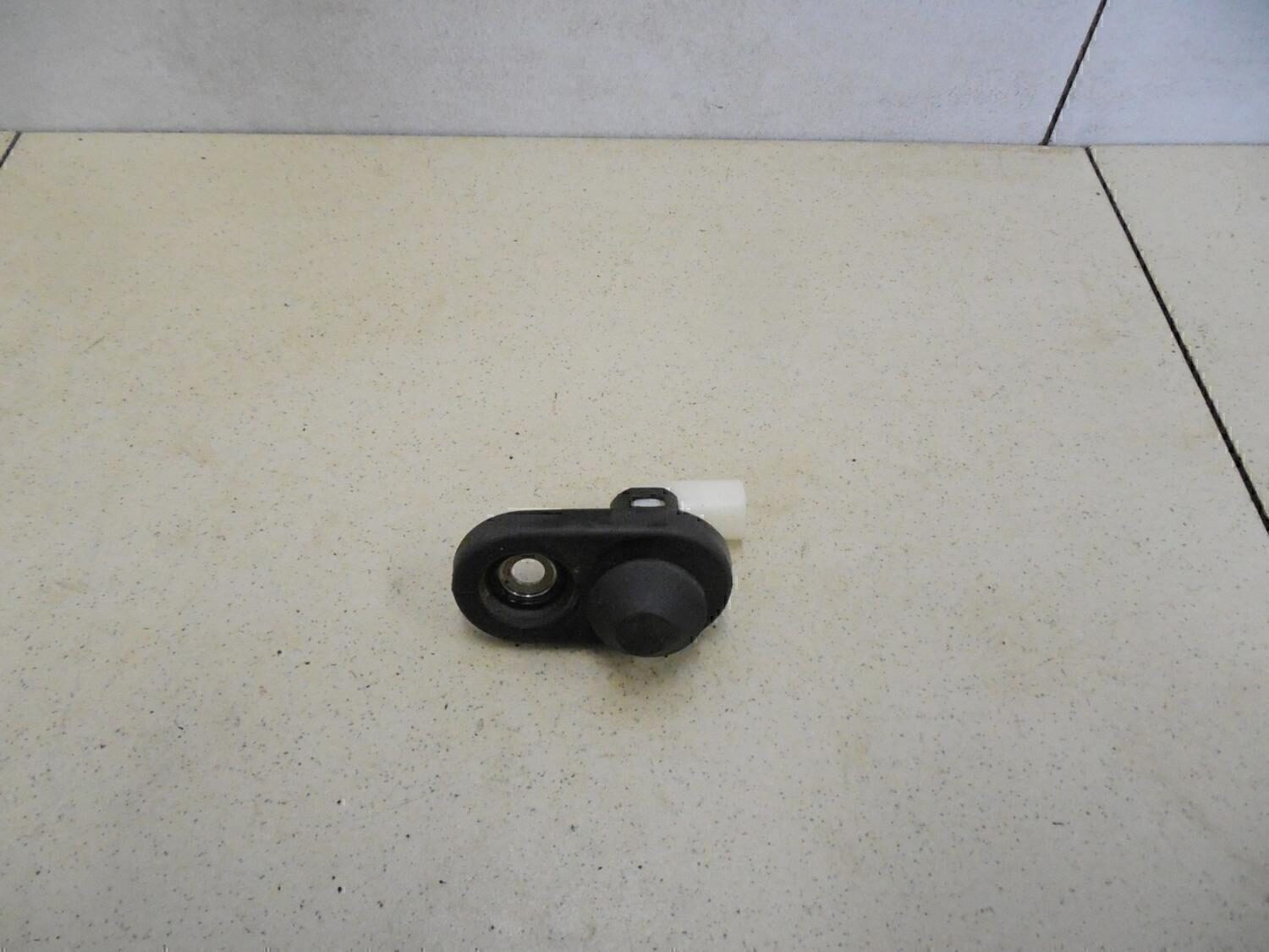 Выключатель концевой TOYOTA Corolla E12 2001-2006