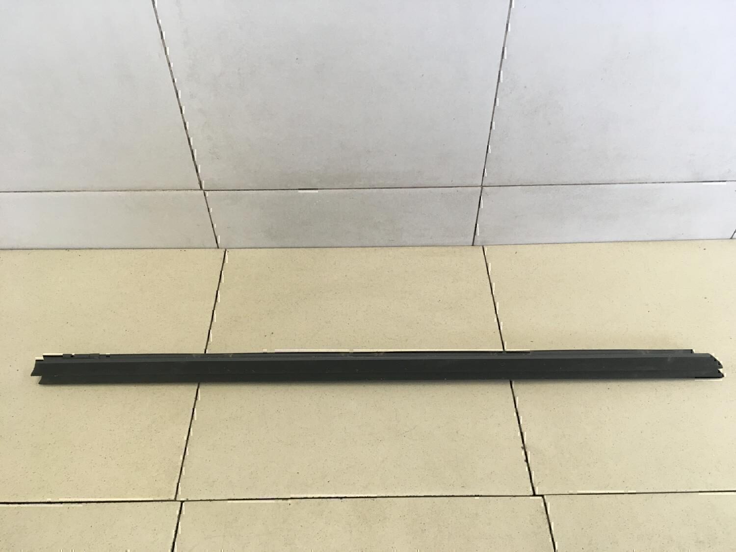 Накладка стекла переднего правого BMW X1 E84 2009>