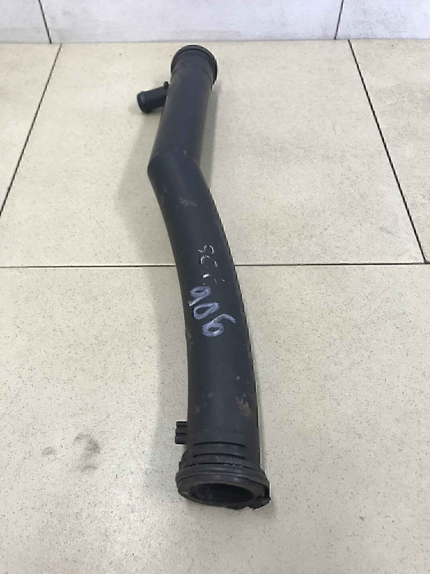 Трубка системы охлаждения VW Passat [B6] 2005-2010